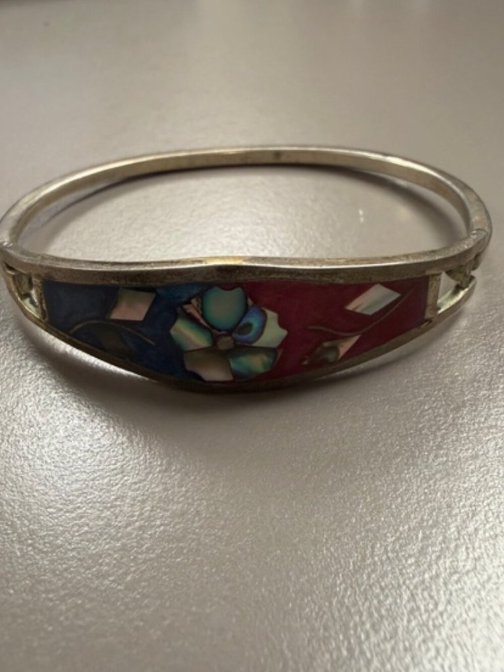 Mexican Taxco silver bracelet mosaic design with white flower blue and dark red